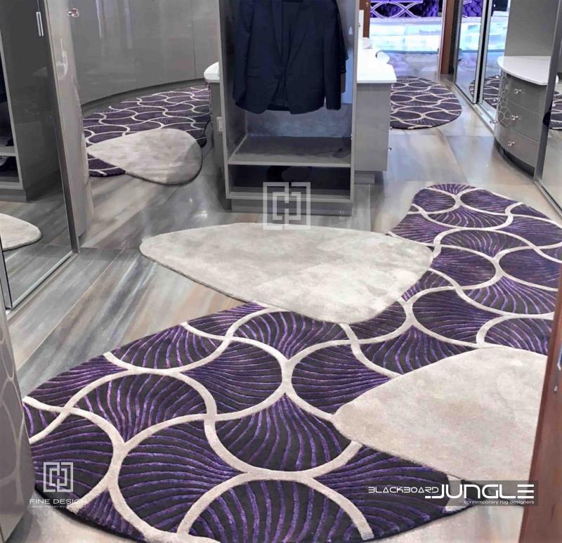 Dressing_room_shaped_rug_1